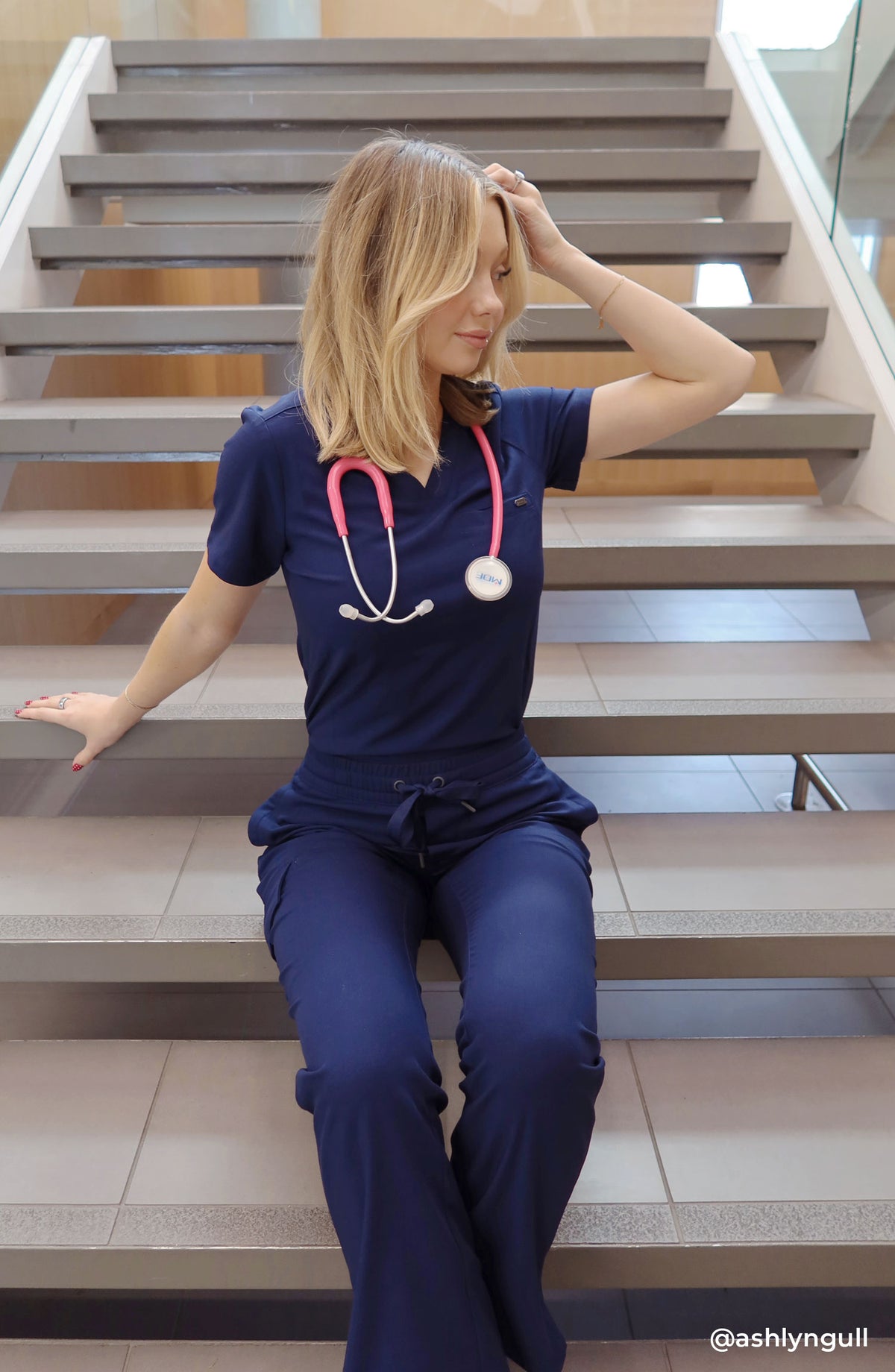 Women's Scrub Top Tuck-In V-Neck Navy Healing Hands Quest Medical Apparel MDF Instruments HH755